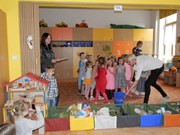 BAZÁREK - učíme dospěláky třídit odpady